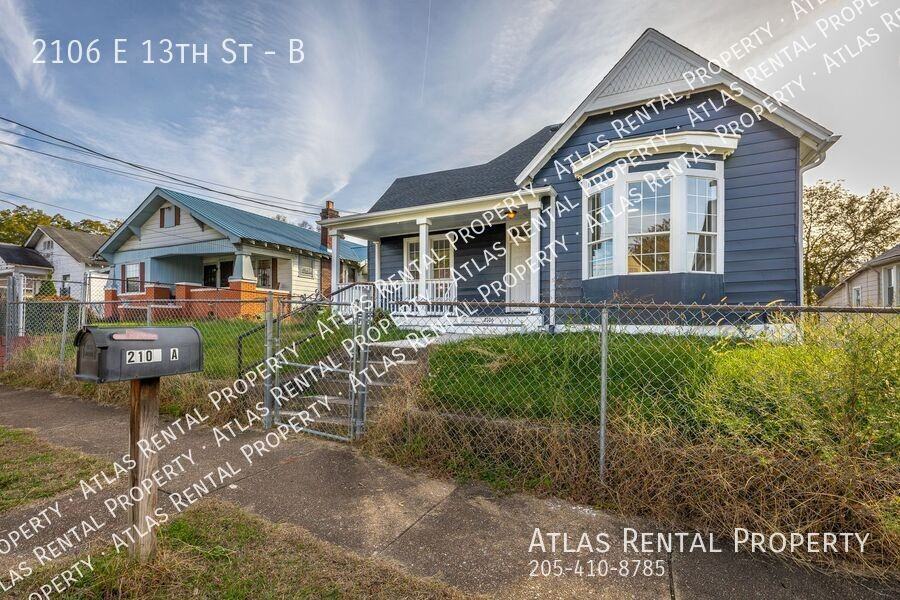 2106 E 13th St #B - Photo 2 of 14