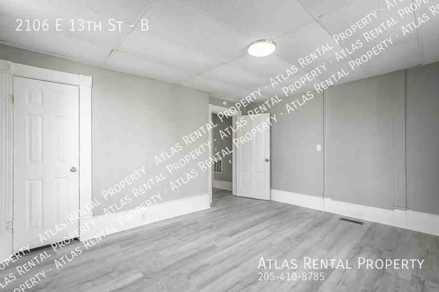2106 E 13th St #B - Photo 7 of 14