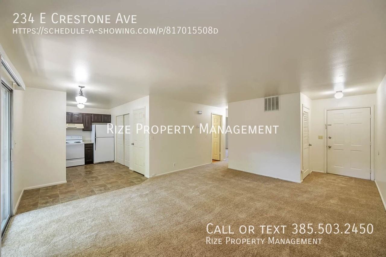 234 E Crestone Ave - Photo 4 of 11