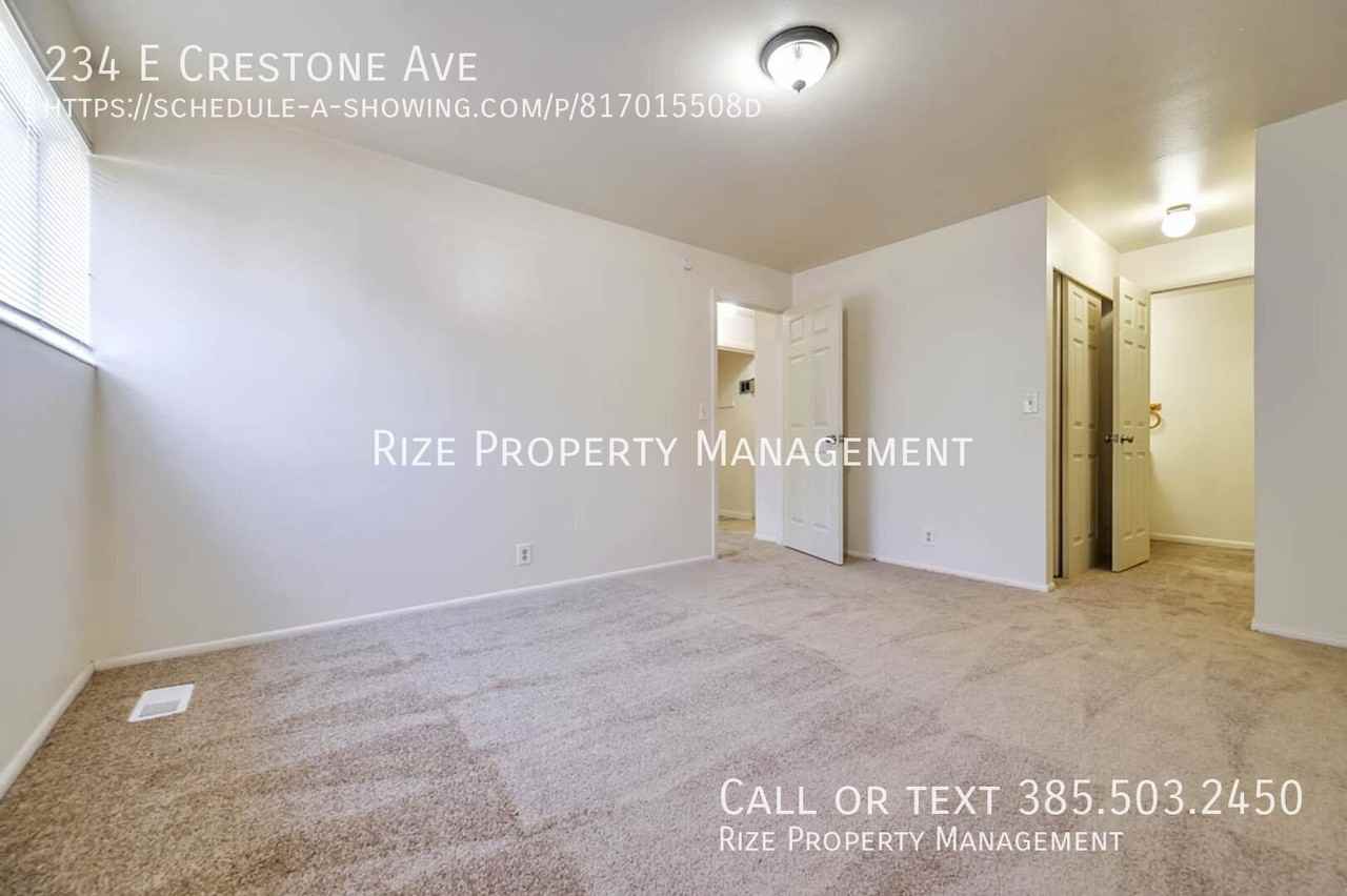 234 E Crestone Ave - Photo 7 of 11