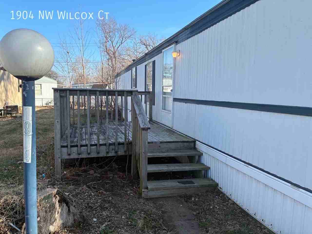 1904 Nw Wilcox Ct - Photo 2 of 17