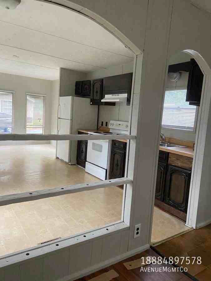 2115 31st Avenue Dr Ne #5S - Photo 2 of 26