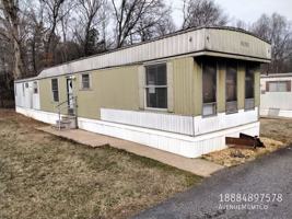 featured image of 2115 31st Avenue Dr Ne #5S