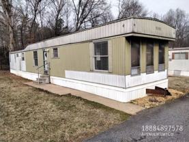 2115 31st Avenue Dr Ne #5S - Photo 1 of 1