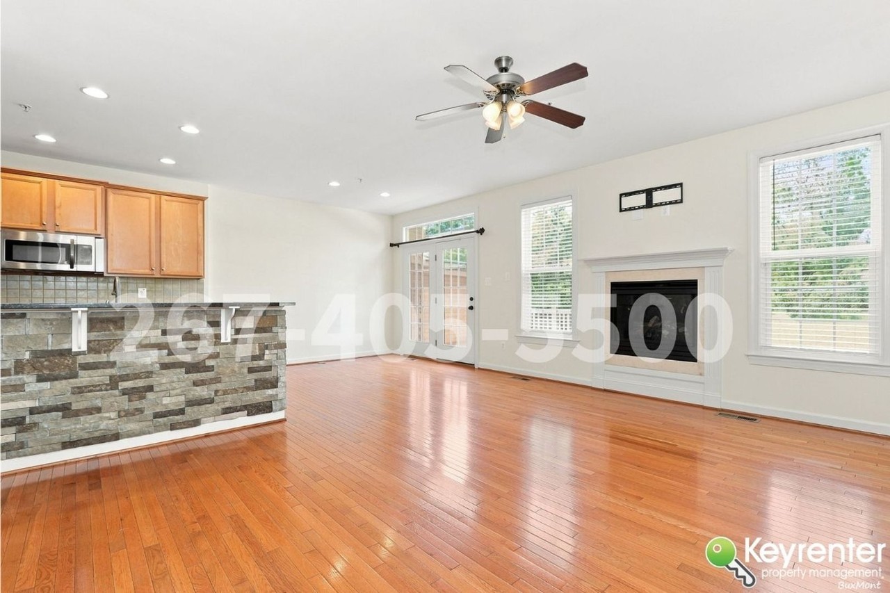 346 Village Way - Photo 3 of 18
