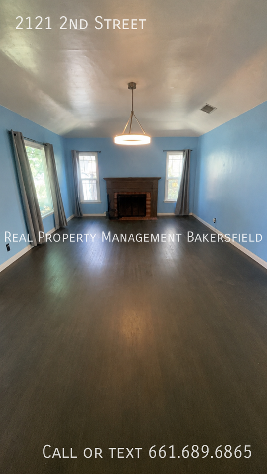 2121 2nd St - Photo 5 of 26