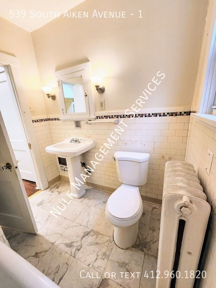 539 S Aiken Ave #1 - Photo 4 of 11