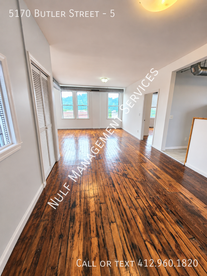 5170 Butler St #5 - Photo 4 of 8