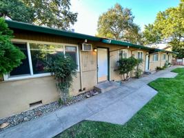 featured image of 2423 Mariposa Ave