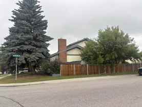 652 Queensland Dr Se - Photo 1 of 1