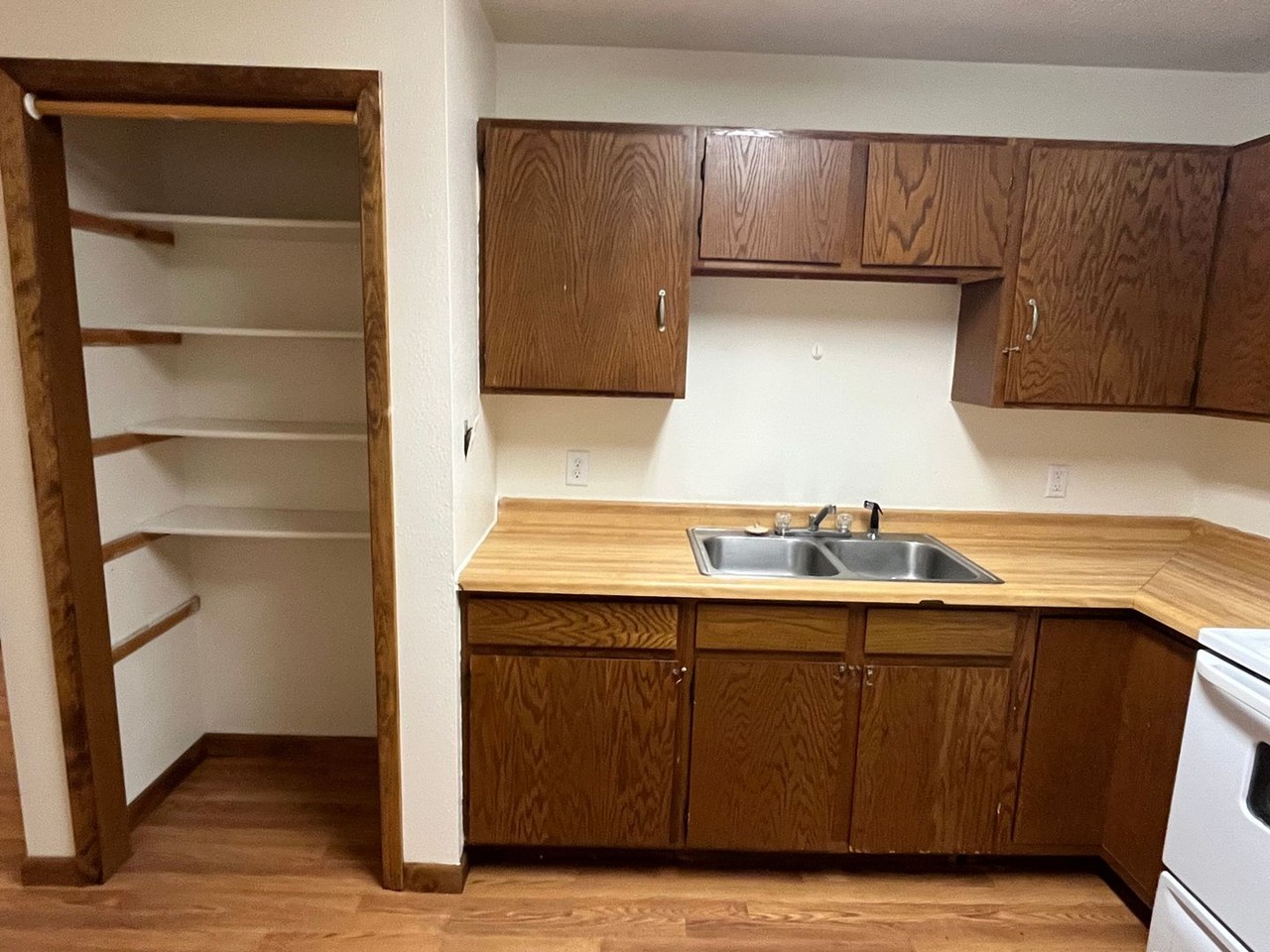 532 Jefferson St #1 - Photo 2 of 15