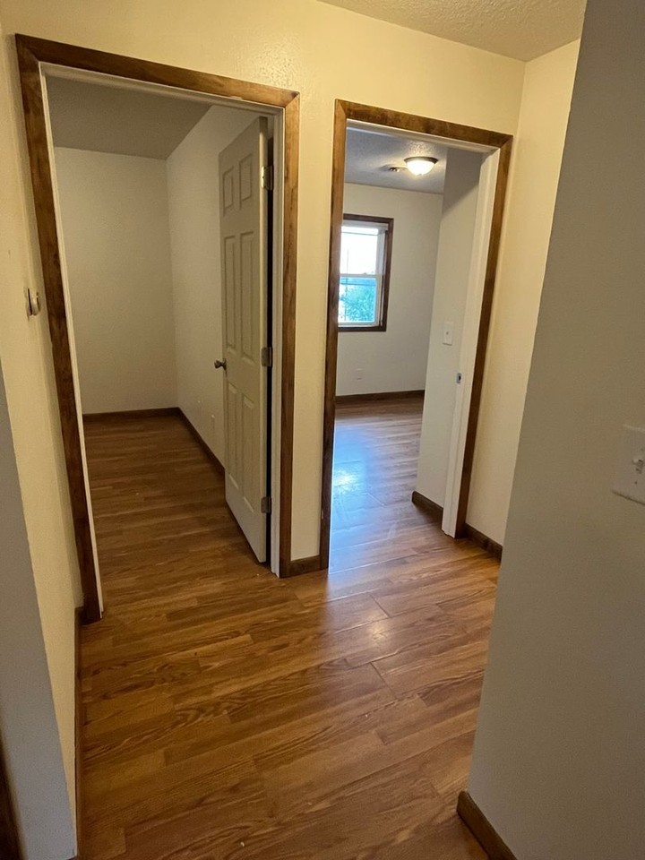 532 Jefferson St #1 - Photo 6 of 15