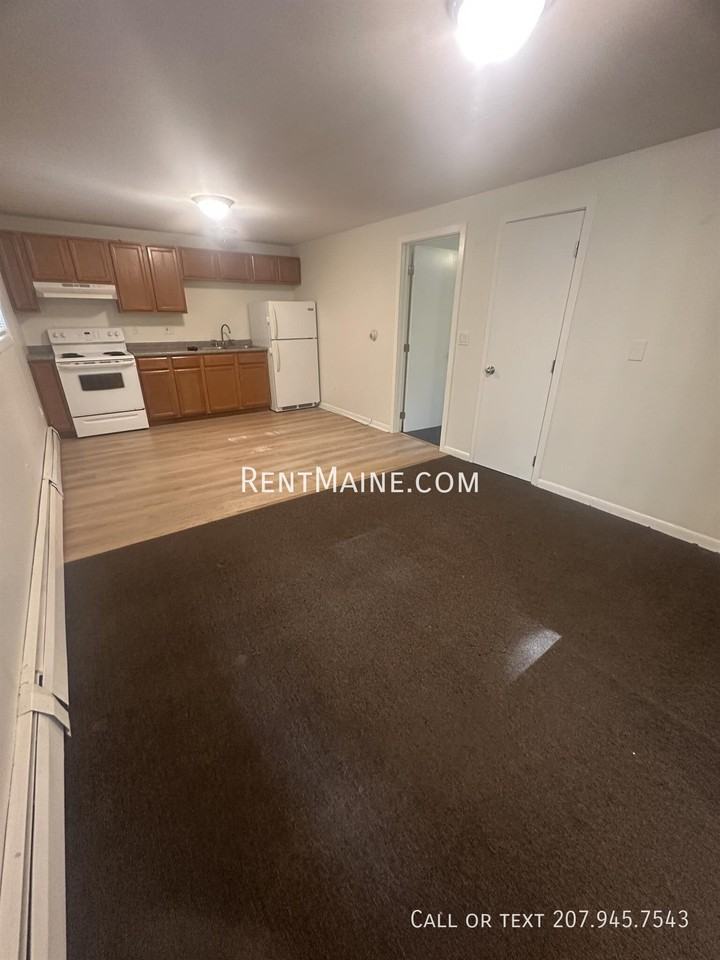 176 Augusta Rd #12 - Photo 2 of 19