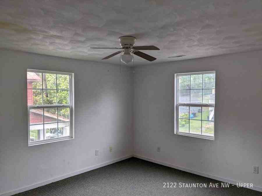 2122 Staunton Ave Nw - Photo 5 of 6