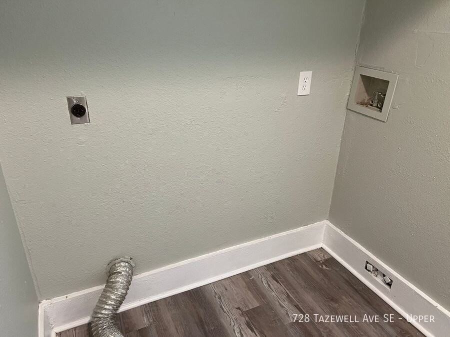 728 Tazewell Ave Se - Photo 6 of 8