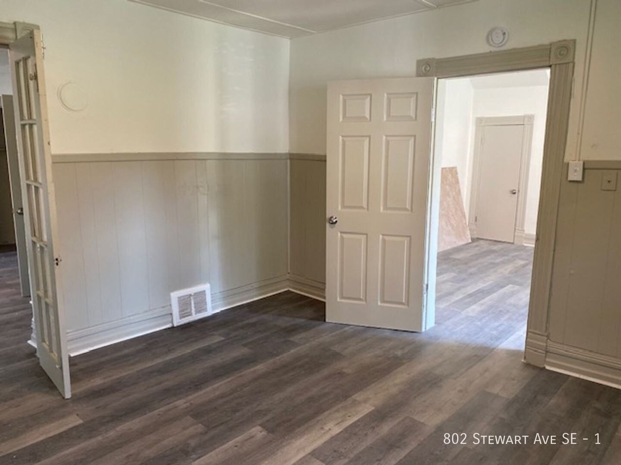 802 Stewart Ave Se #1 - Photo 5 of 6
