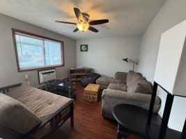 featured image of 410 10th St N #01