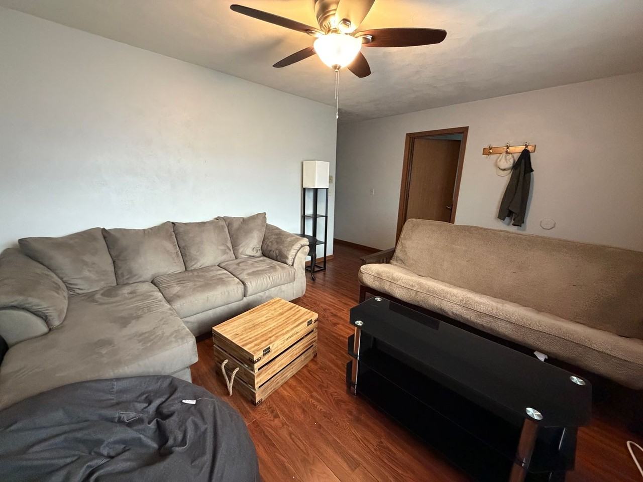 410 10th St N #01 - Photo 2 of 11