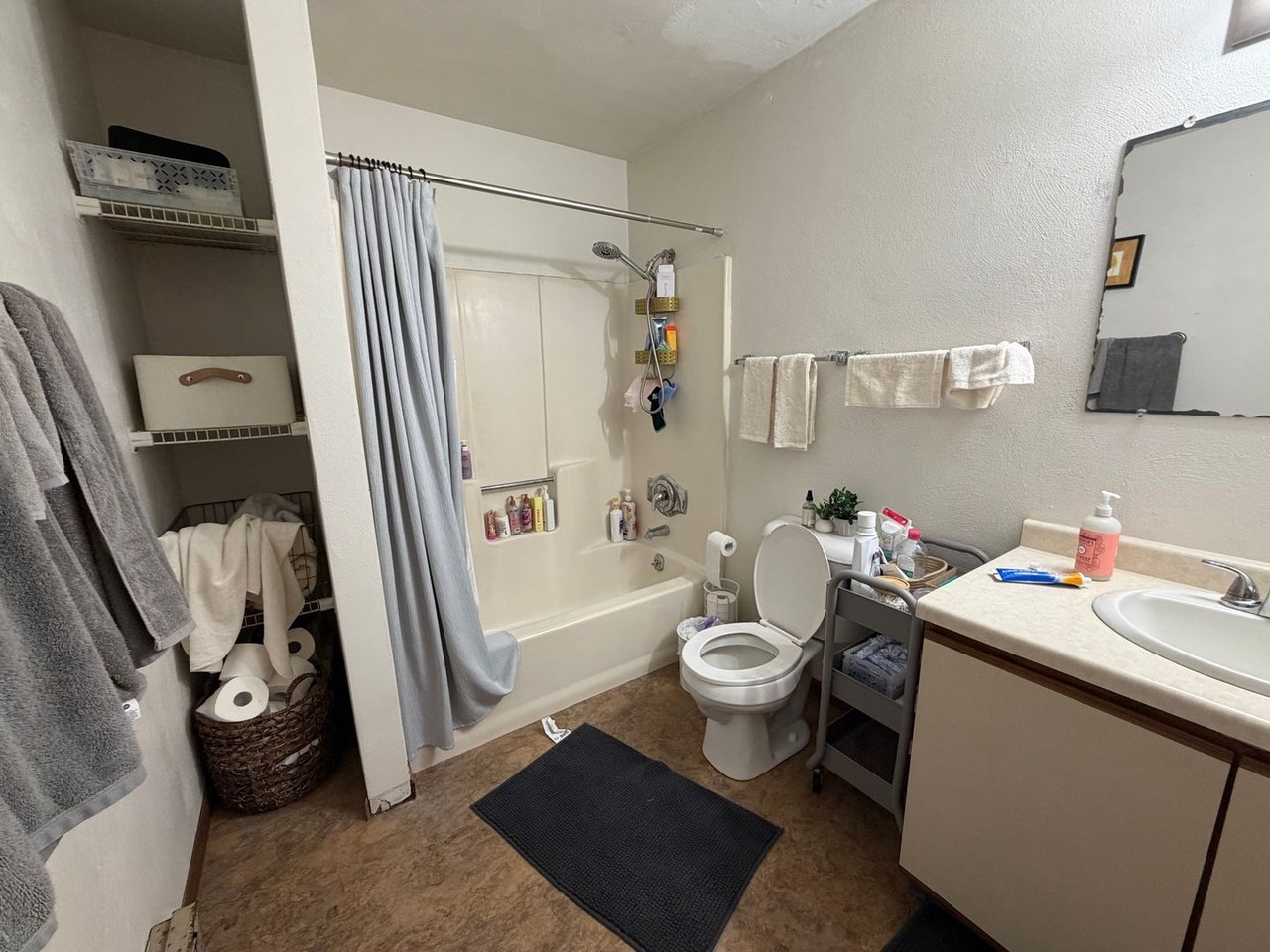 410 10th St N #06 - Photo 4 of 6