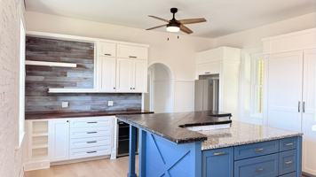 featured image of 414 E Main St #2