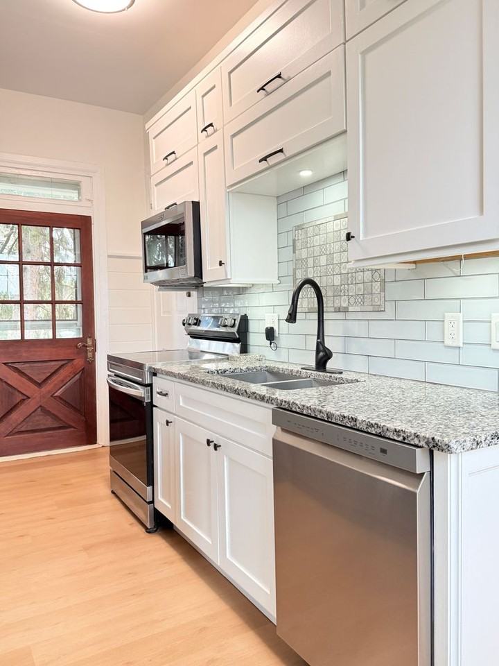 414 E Main St #2 - Photo 3 of 39