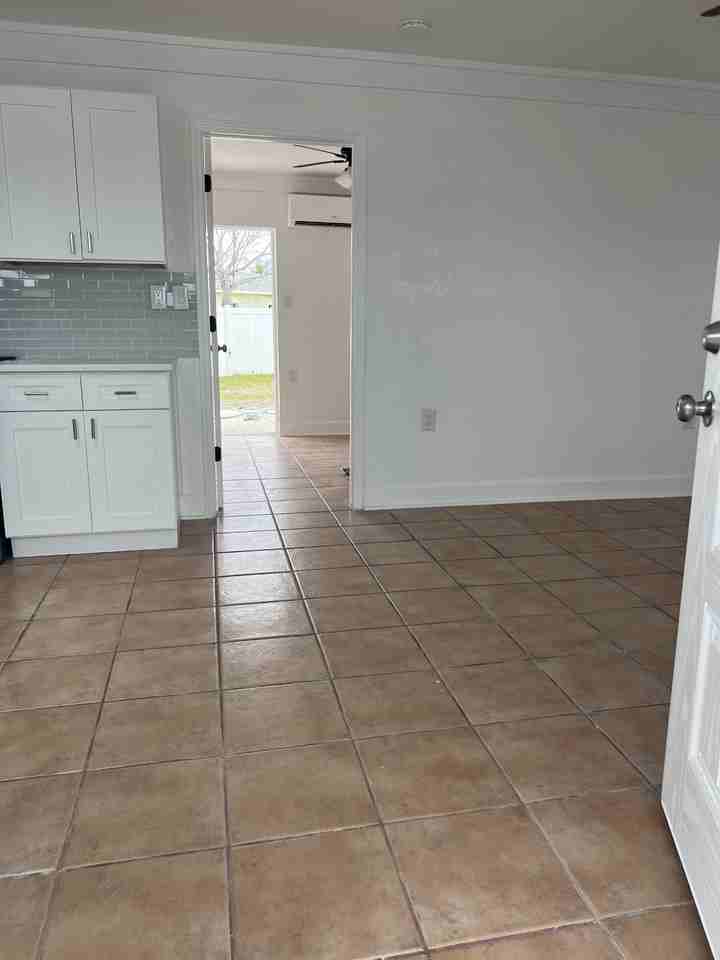 11 Lynn Way #A - Photo 6 of 10