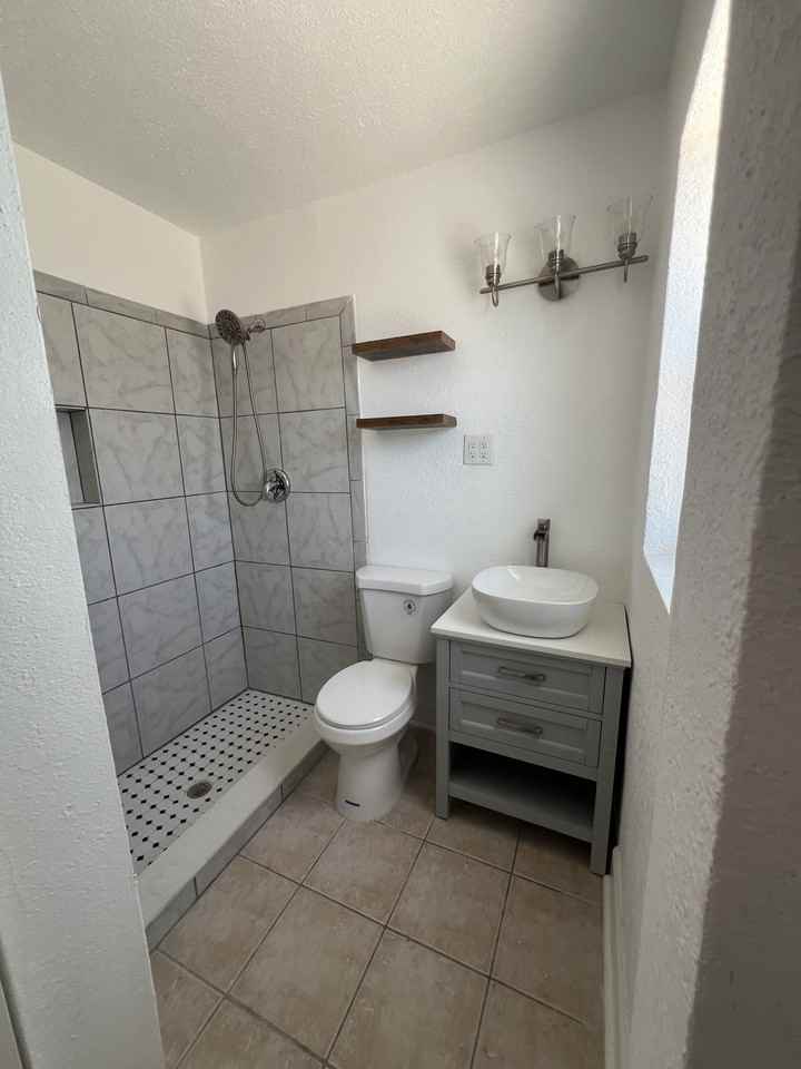 11 Lynn Way #A - Photo 7 of 10