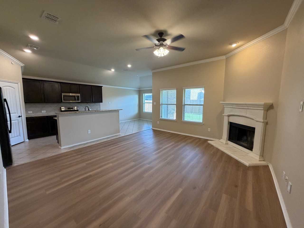 264 Oxford Dr #NA - Photo 3 of 22