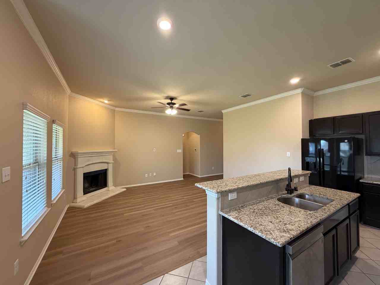 264 Oxford Dr #NA - Photo 6 of 22