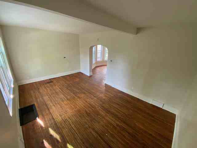 40 Lisbon Ave - Photo 5 of 13