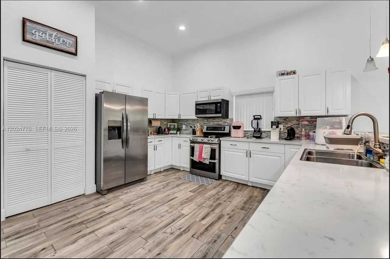 2804 Washington Dr #NA - Photo 6 of 21