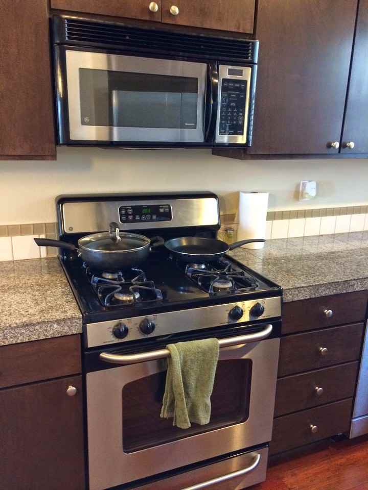 11707 Greenwood Ave N #D - Photo 5 of 30