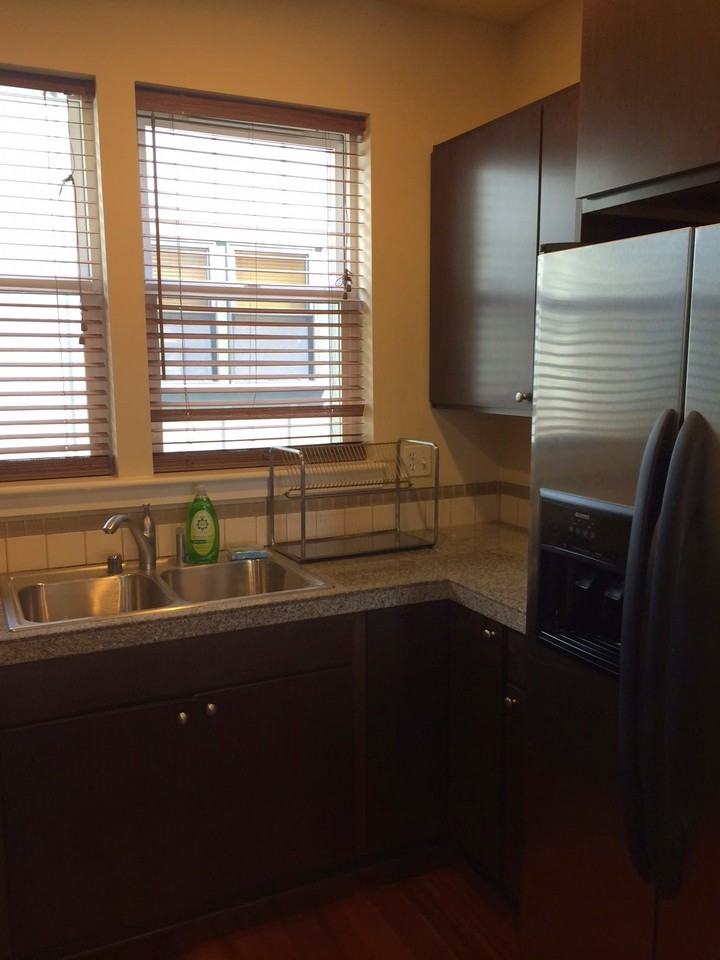 11707 Greenwood Ave N #D - Photo 7 of 30