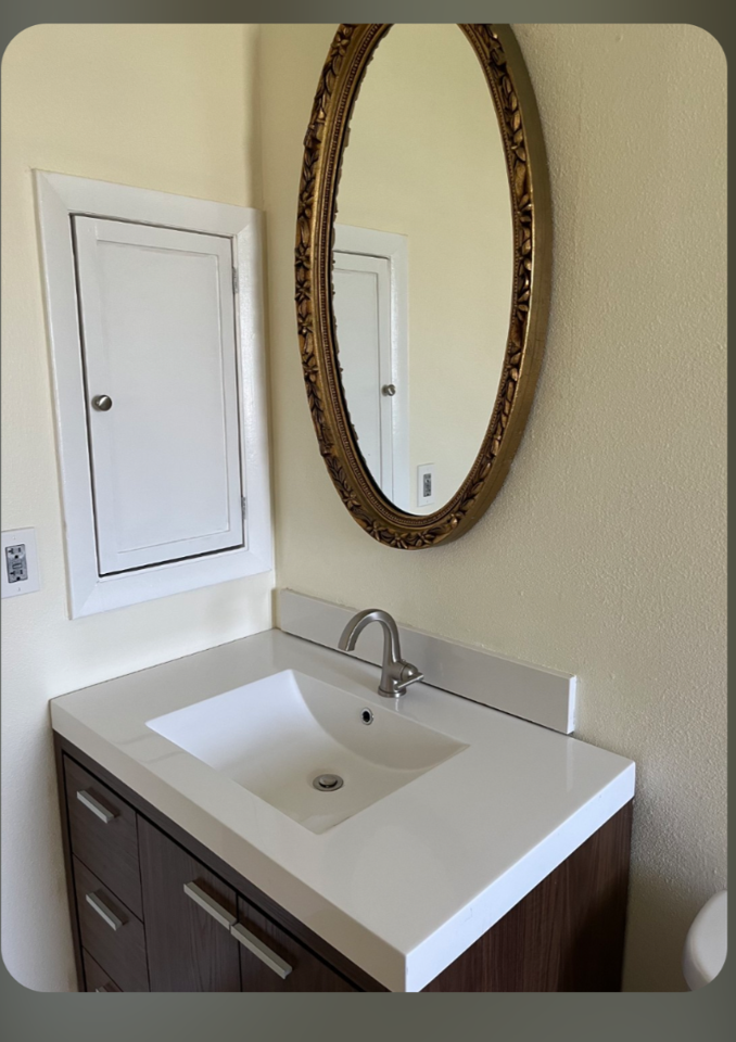 1605 Shadow Ln #D - Photo 3 of 5