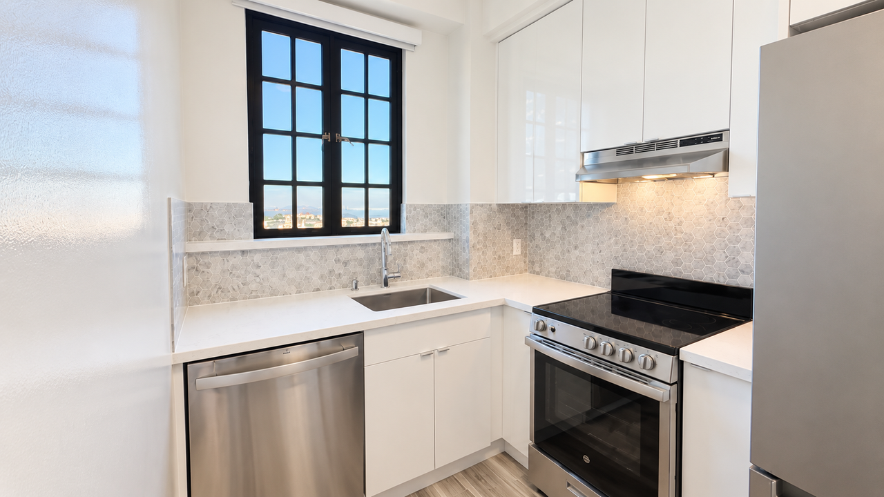 555 Buena Vista Ave W #306 - Photo 2 of 20