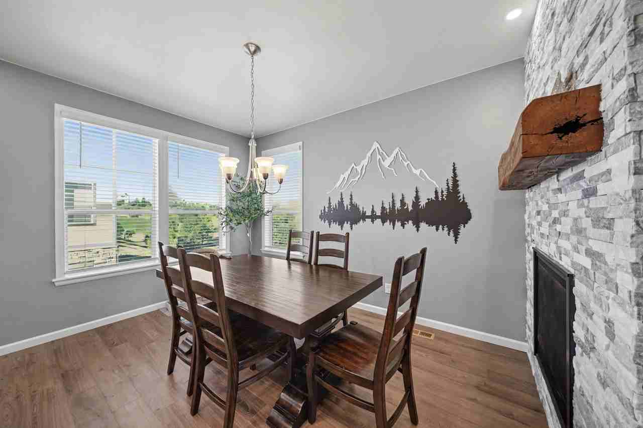 1530 Castle Creek Cir - Photo 6 of 18