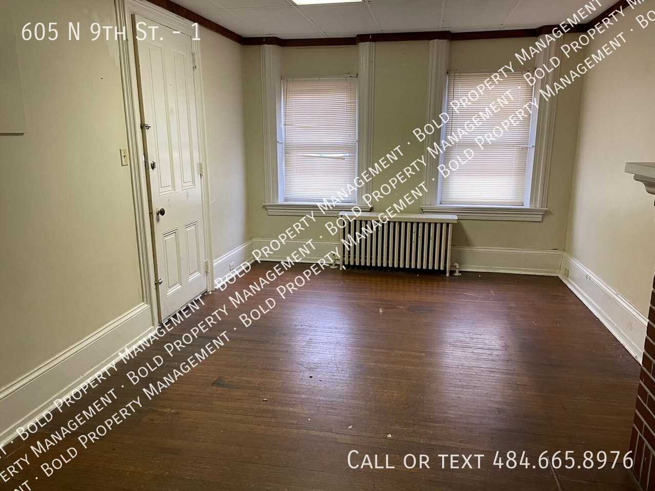 605 N 9th St #1 - Photo 4 of 11
