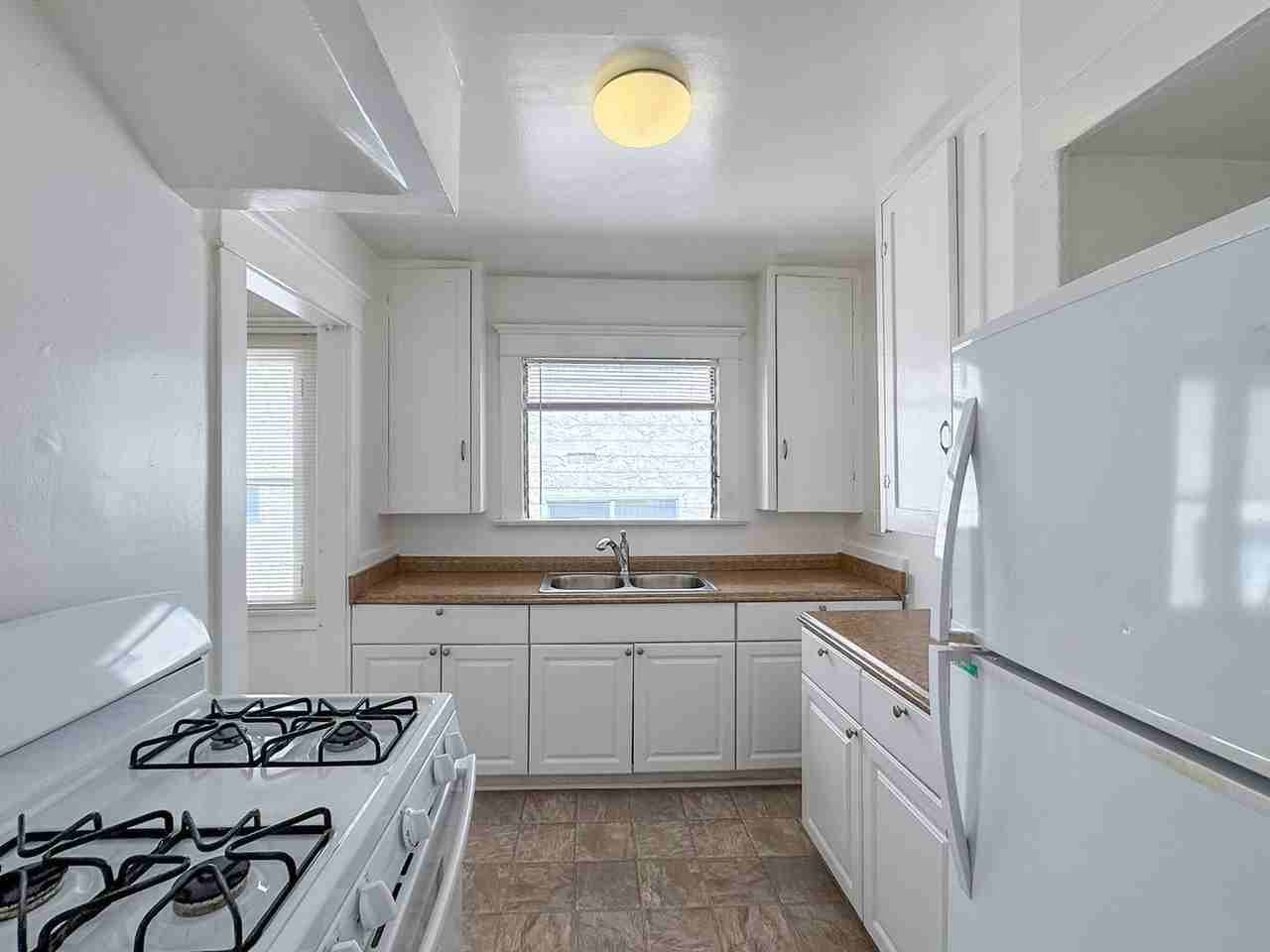 338-340 1/2 S. Catalina St. #338-1-2 - Photo 2 of 19