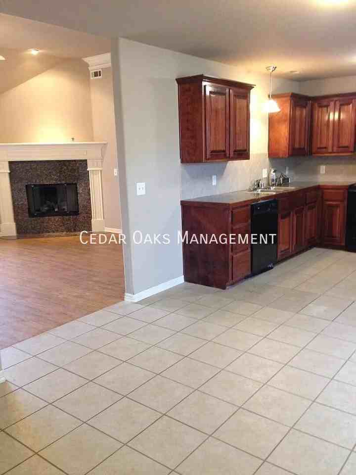 7291 Hayden Way - Photo 3 of 10