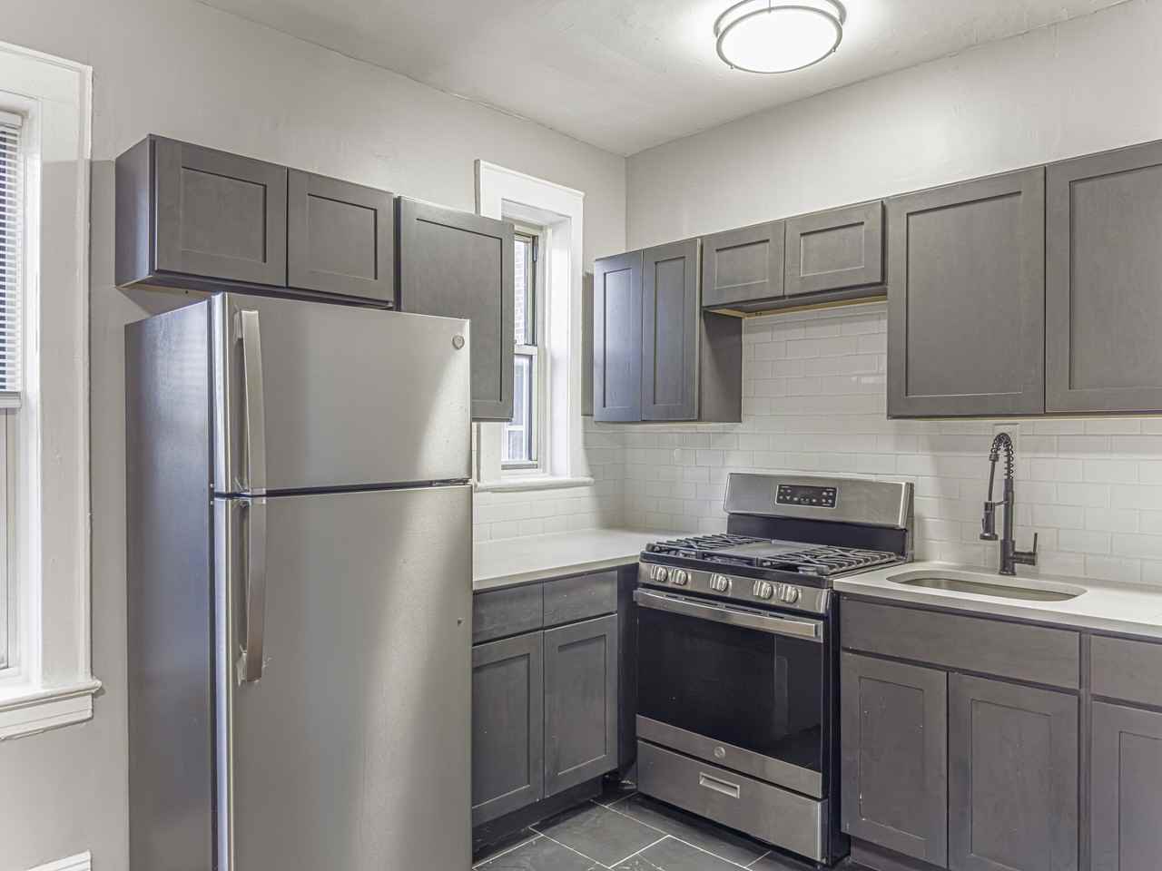 758 Jersey Ave #D5 - Photo 7 of 9