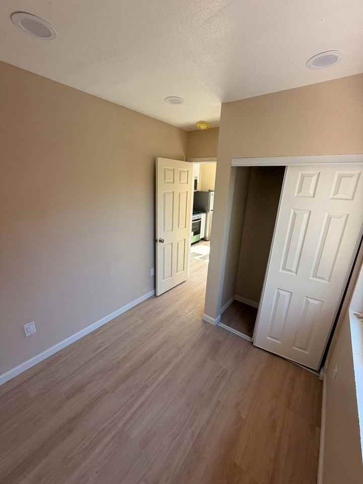 4137 Bel Air St - Photo 3 of 8