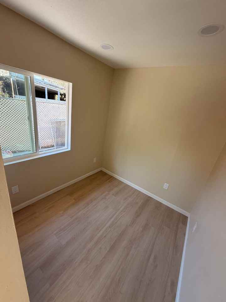 4137 Bel Air St - Photo 4 of 8