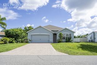 306 Se 27th Ter - Photo 1 of 1