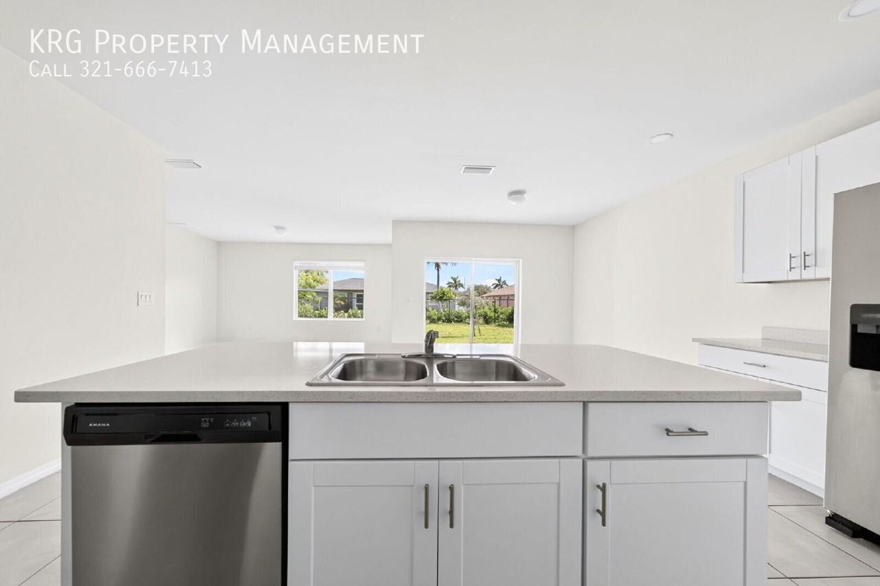 306 Se 27th Ter - Photo 3 of 28