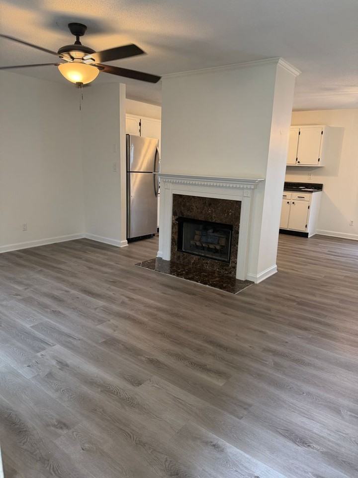 9233 Snow Hill Rd - Photo 4 of 32