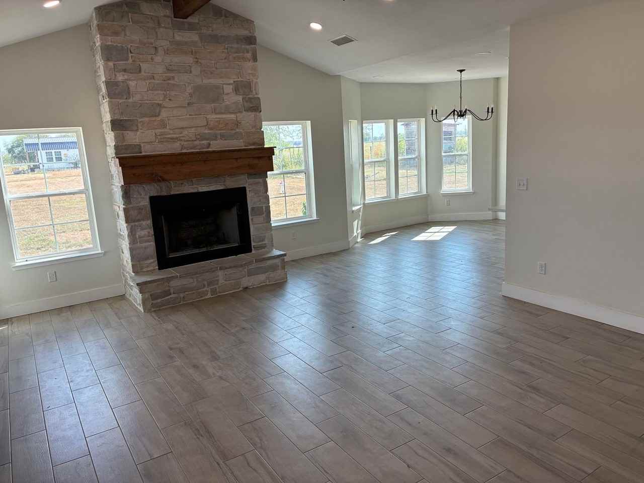 152 County Road Nw 1075 - Photo 3 of 15