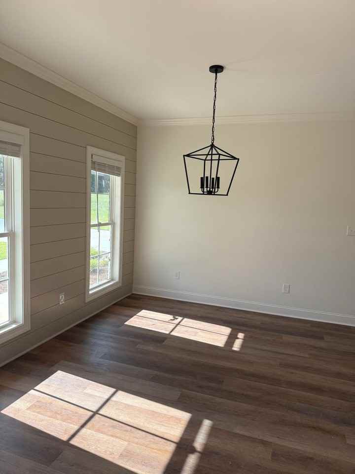 172 Belmont Dr - Photo 2 of 19