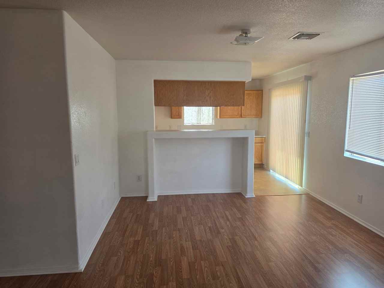 1801 Artesia Dr - Photo 3 of 13