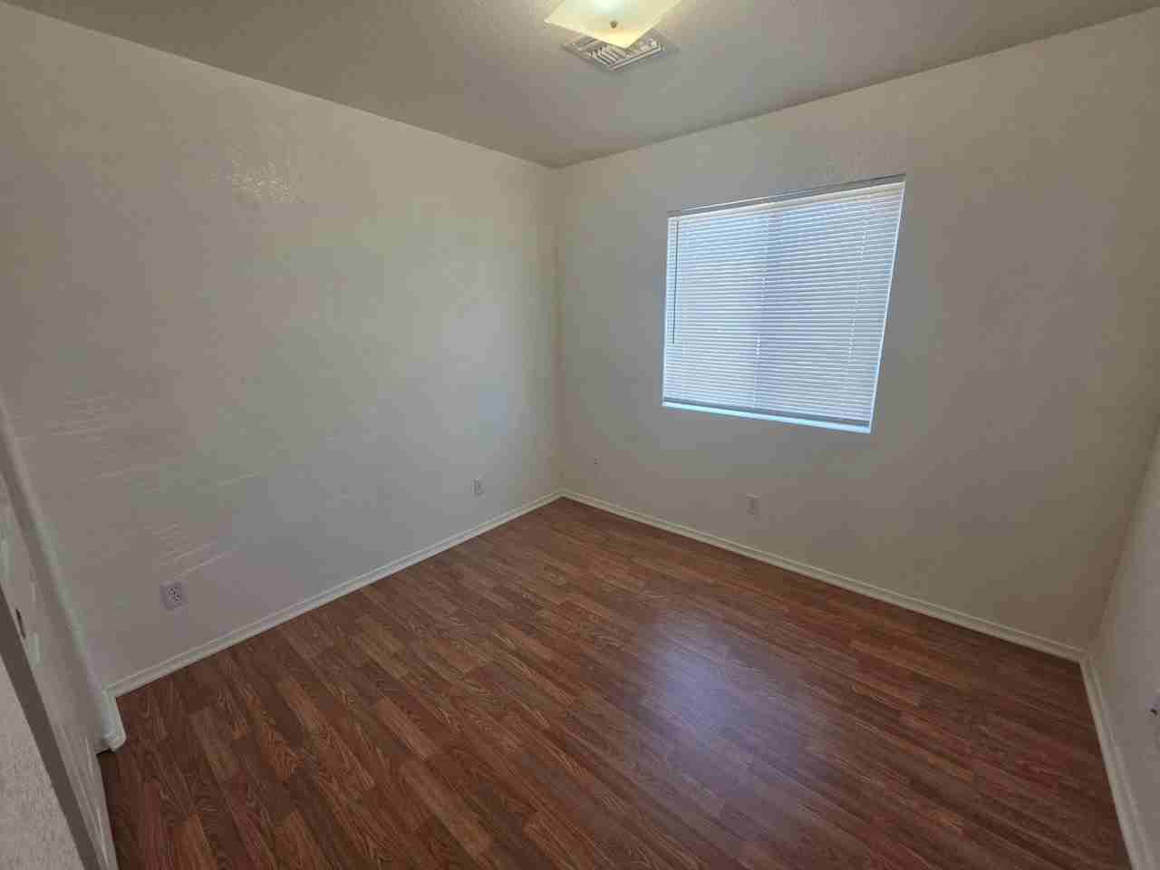 1801 Artesia Dr - Photo 6 of 13