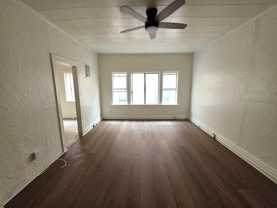 521 UNION APTS. - Photo 1 of 1